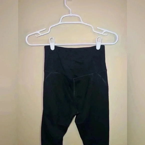 SOLD••GLYDER leggings small - Picture 2 of 9